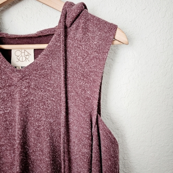 Chaser Cold Shoulder Long Sleeve Hooded Pull Over Sweater Wine Size Small - Picture 7 of 10